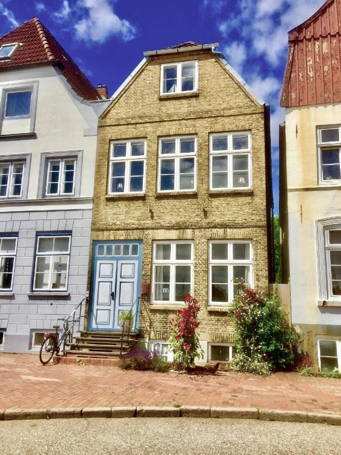 Hafenblick Apartment Glückstadt Bagian luar foto